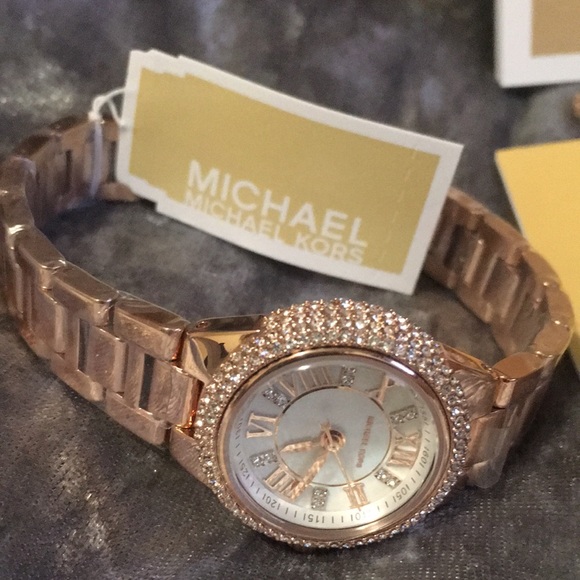 💯Authentic - MK Michael Kors watch with bracelet - Picture 5 of 13